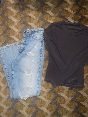 Garage Light Blue Distressed Boyfriend Jeans and XS grey top